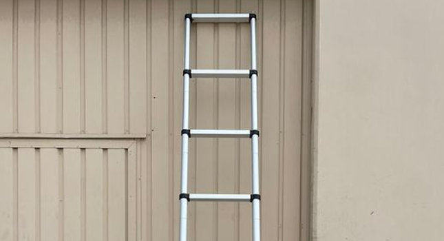 Extension Ladder (Closed)